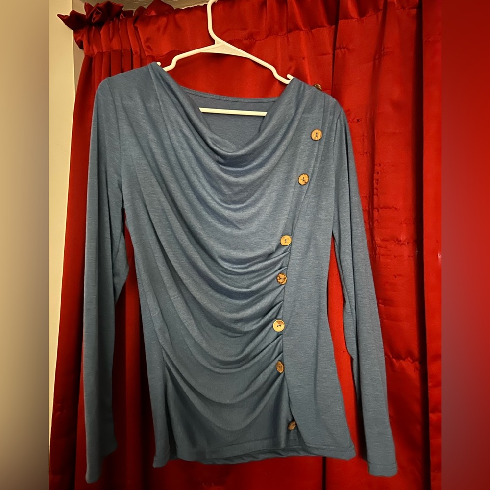 Beautiful blue blouse!
